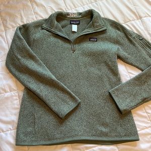Womens Patagonia 1/4 Zip - Size Medium